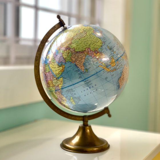 Desk globe